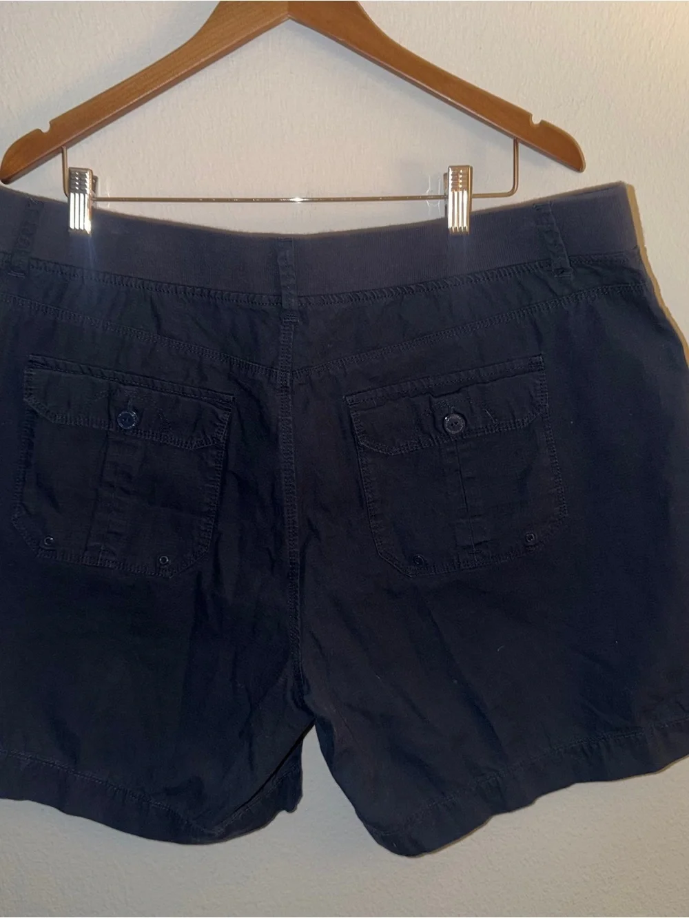 Gloria Vanderbilt Black Cargo Shorts for Men